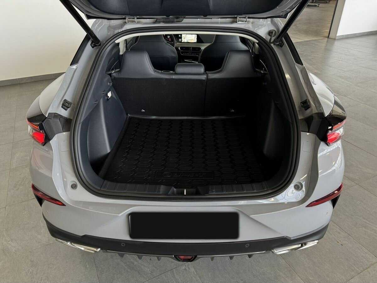 Б/У Чанган УНИ-Т 2023 года. Фото: #4