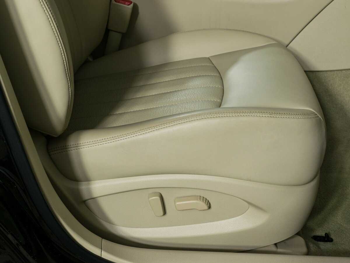 Б/У Инфинити К-Икс50 2016 года. Фото: #18