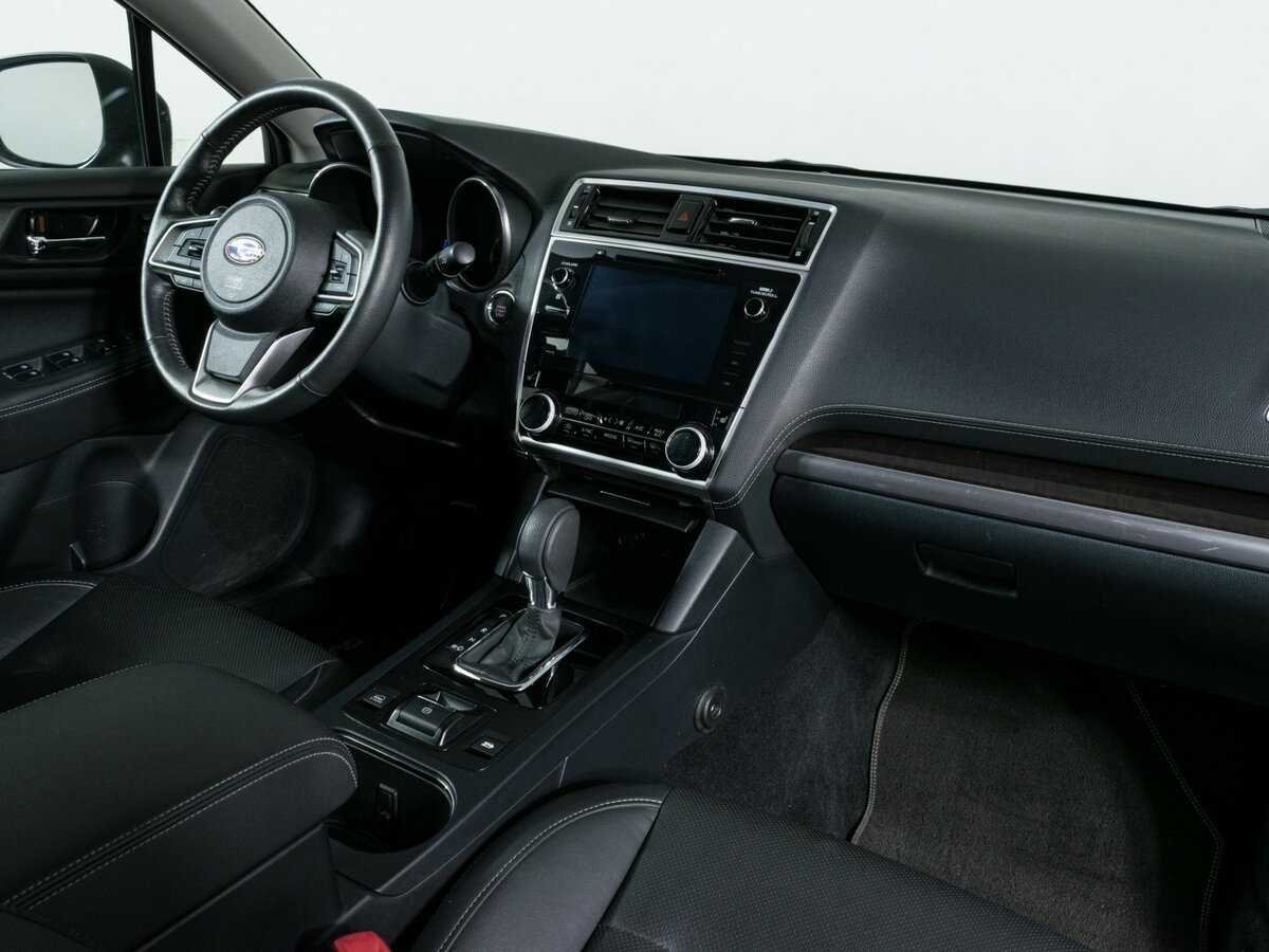 Б/У Субару Аутбэк 2018 года. Фото: #8