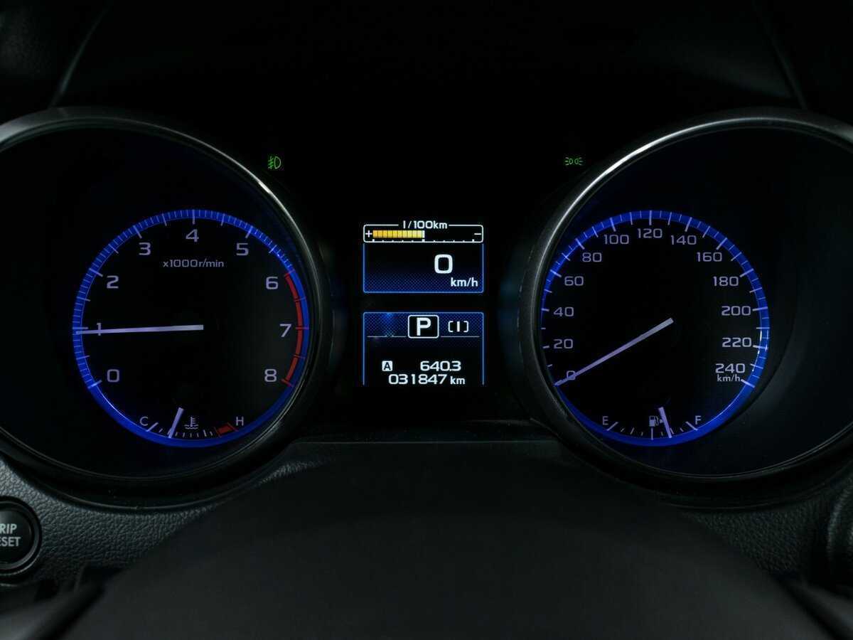 Б/У Субару Аутбэк 2018 года. Фото: #11