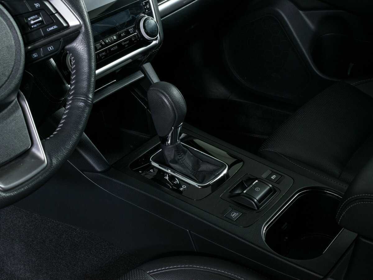 Б/У Субару Аутбэк 2018 года. Фото: #14