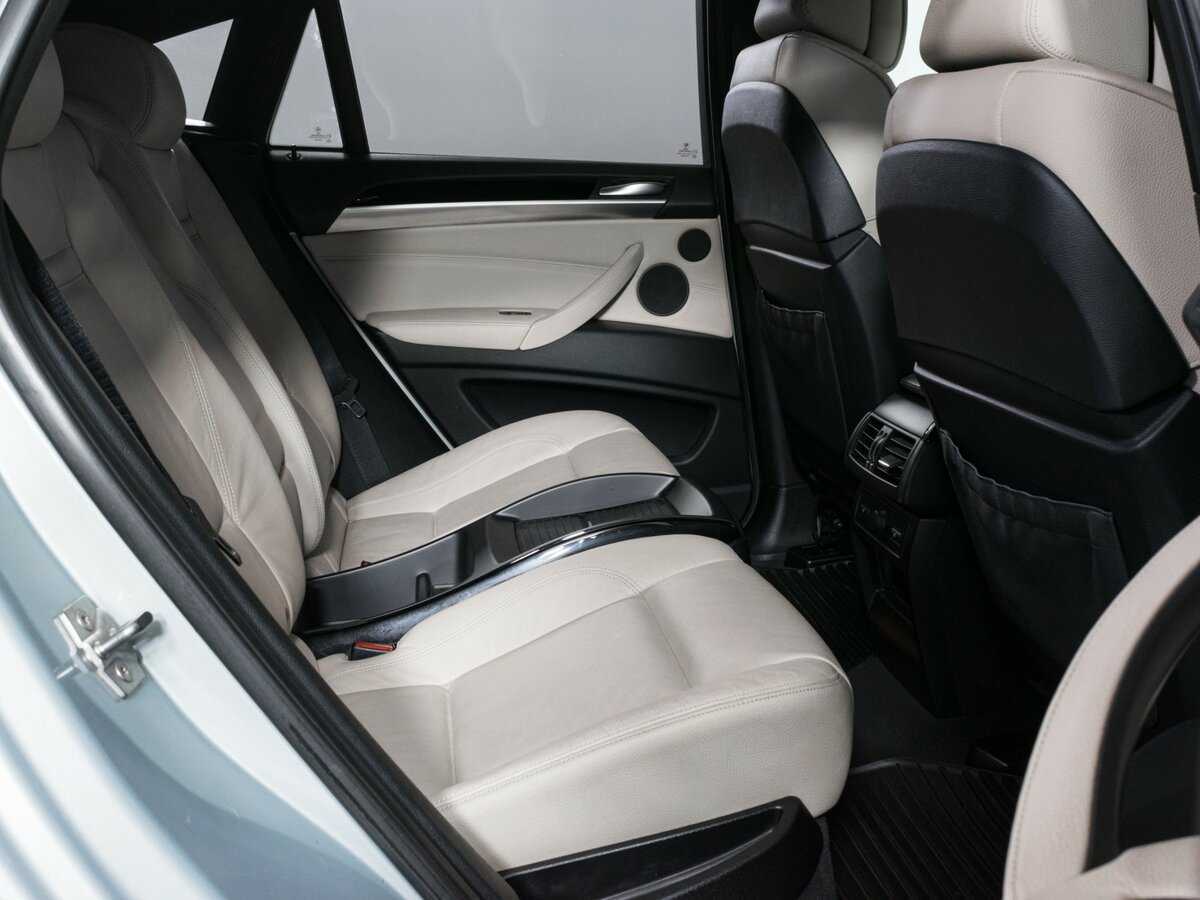 Б/У БМВ Икс6 2010 года. Фото: #10