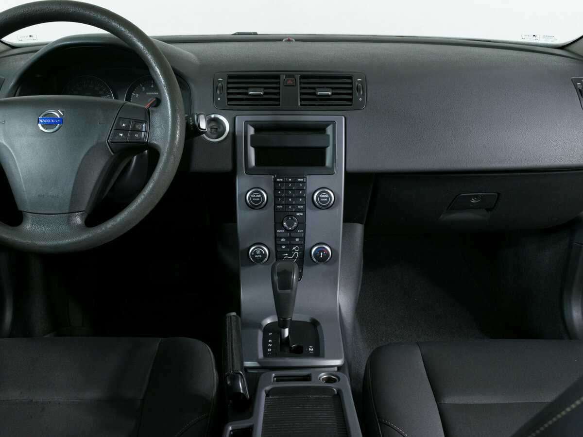 Б/У Вольво С40 2011 года. Фото: #7