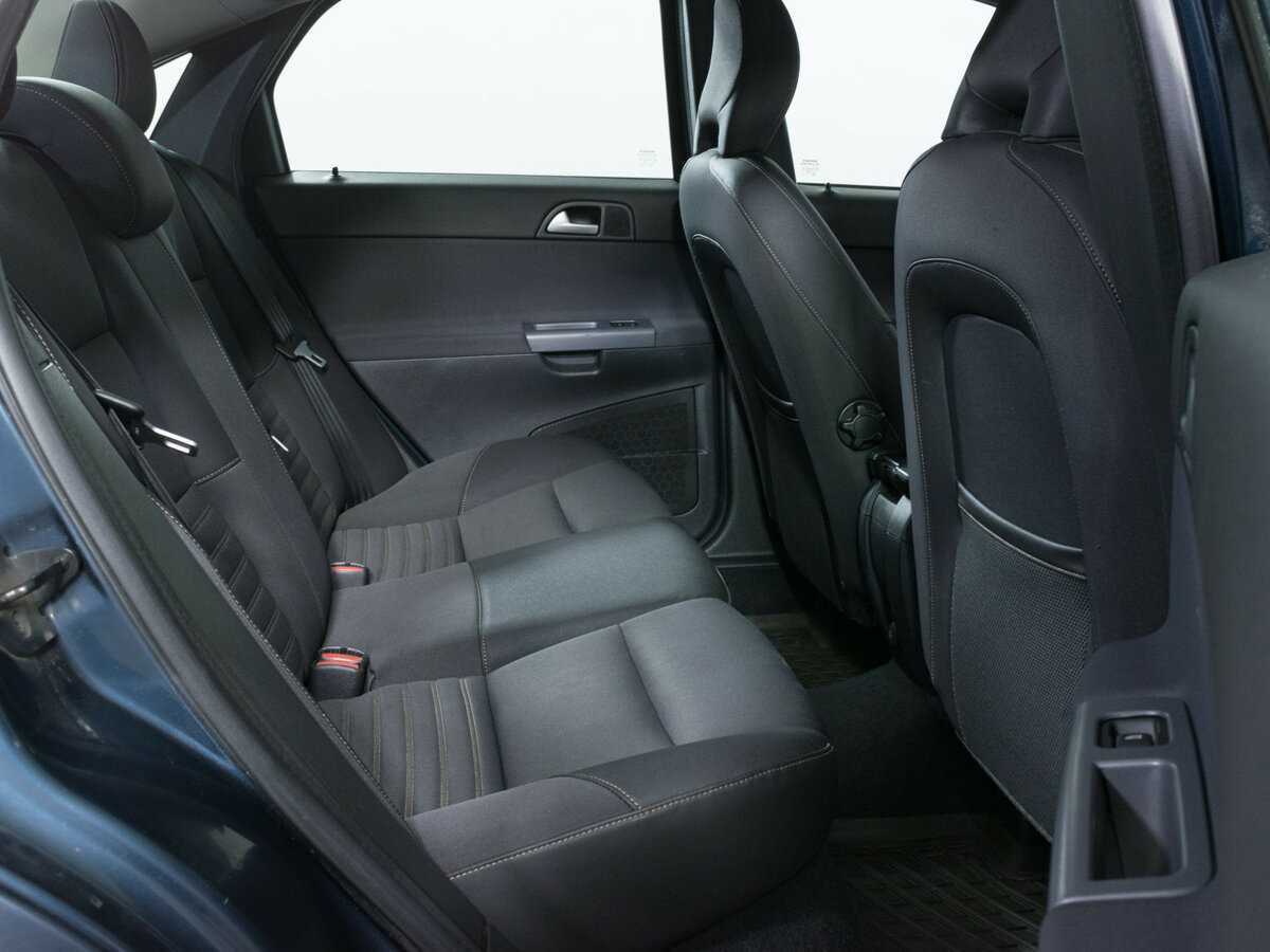 Б/У Вольво С40 2011 года. Фото: #8