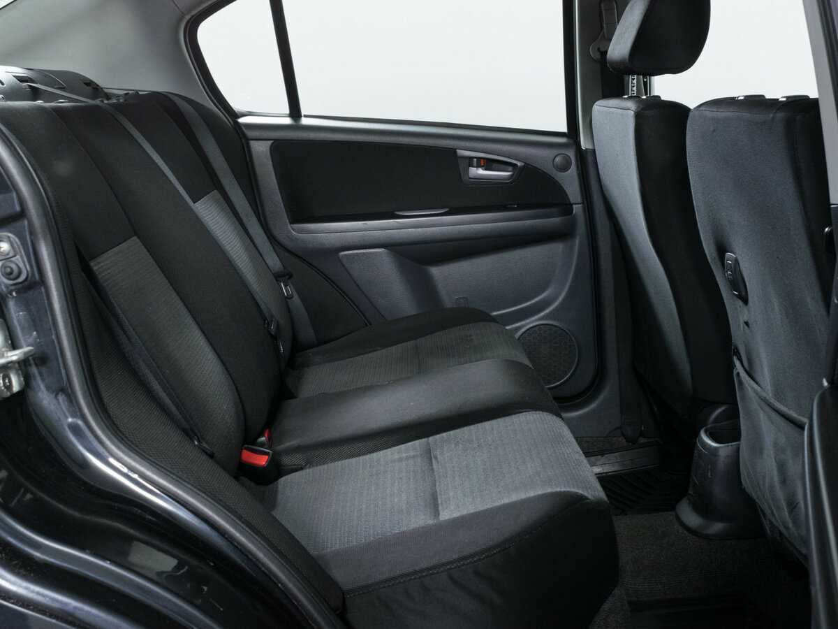 Б/У Сузуки С-Икс4 2008 года. Фото: #8