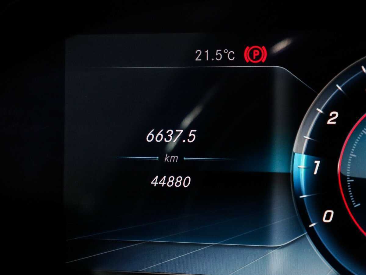 Б/У Мерседес-Бенц С-Класс 2019 года. Фото: #10