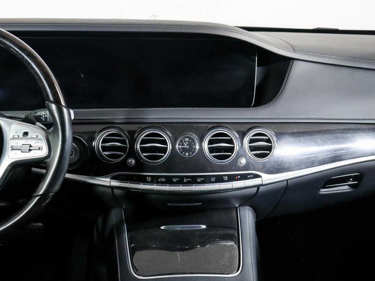 Б/У Мерседес-Бенц С-Класс 2019 года. Фото: #12
