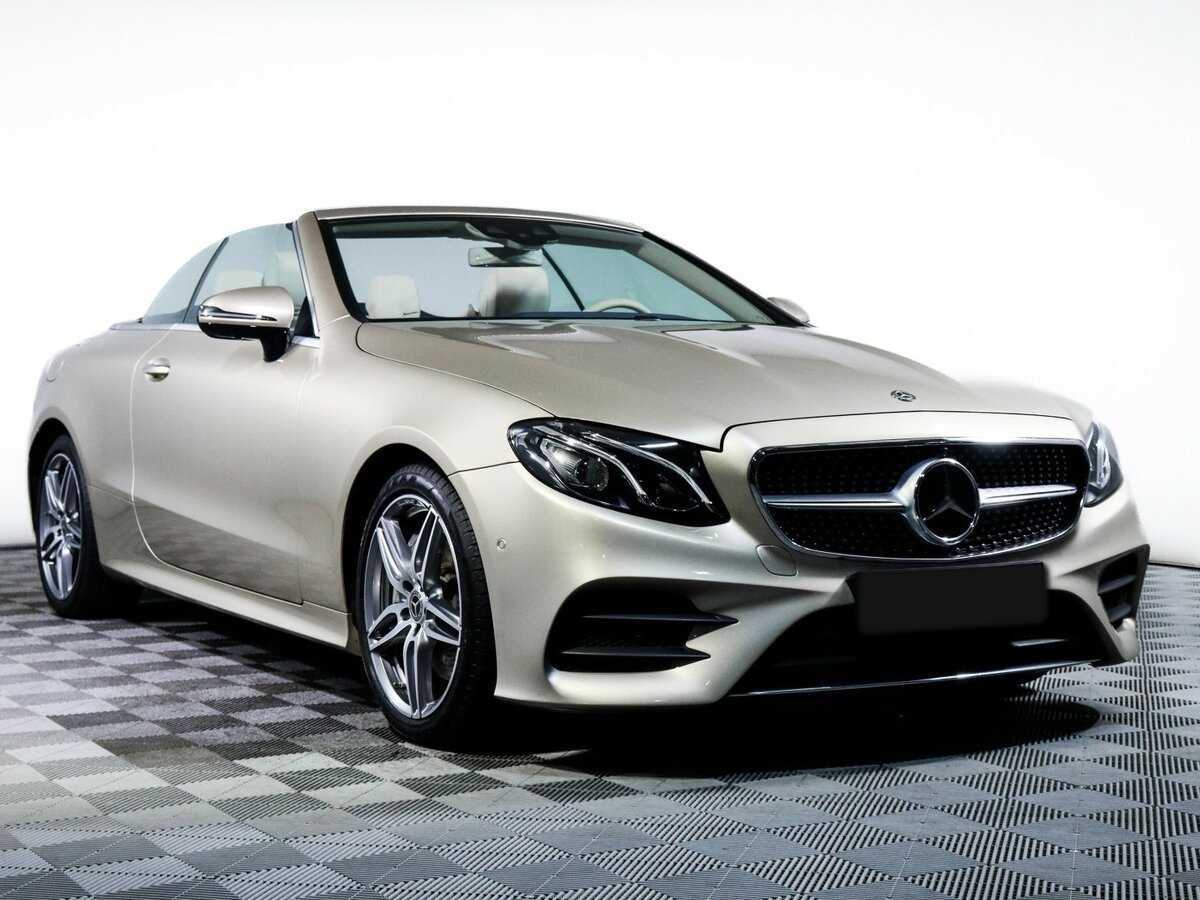 Б/У Мерседес-Бенц Е-Класс 2019 года. Фото: #2