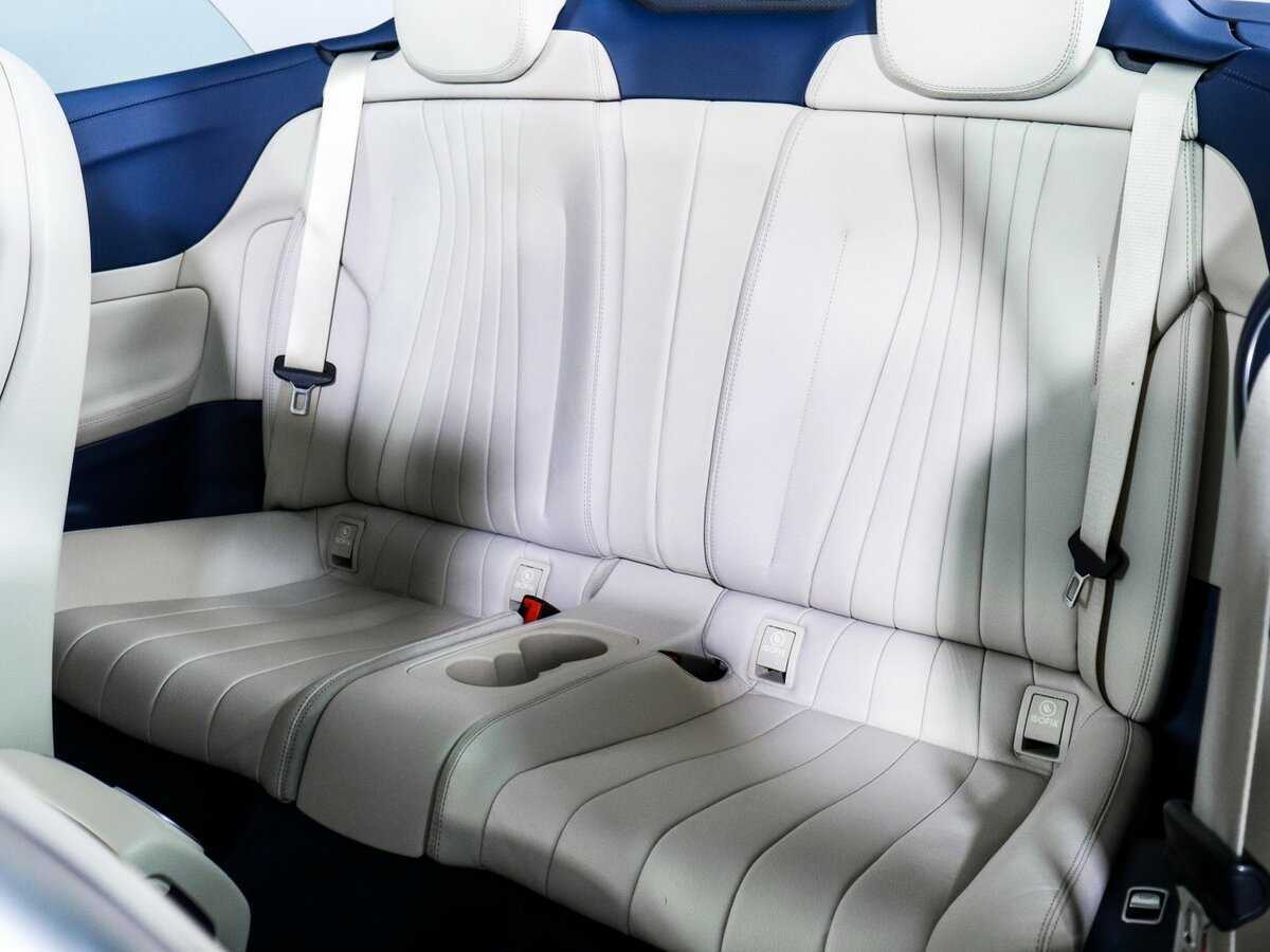 Б/У Мерседес-Бенц Е-Класс 2019 года. Фото: #9