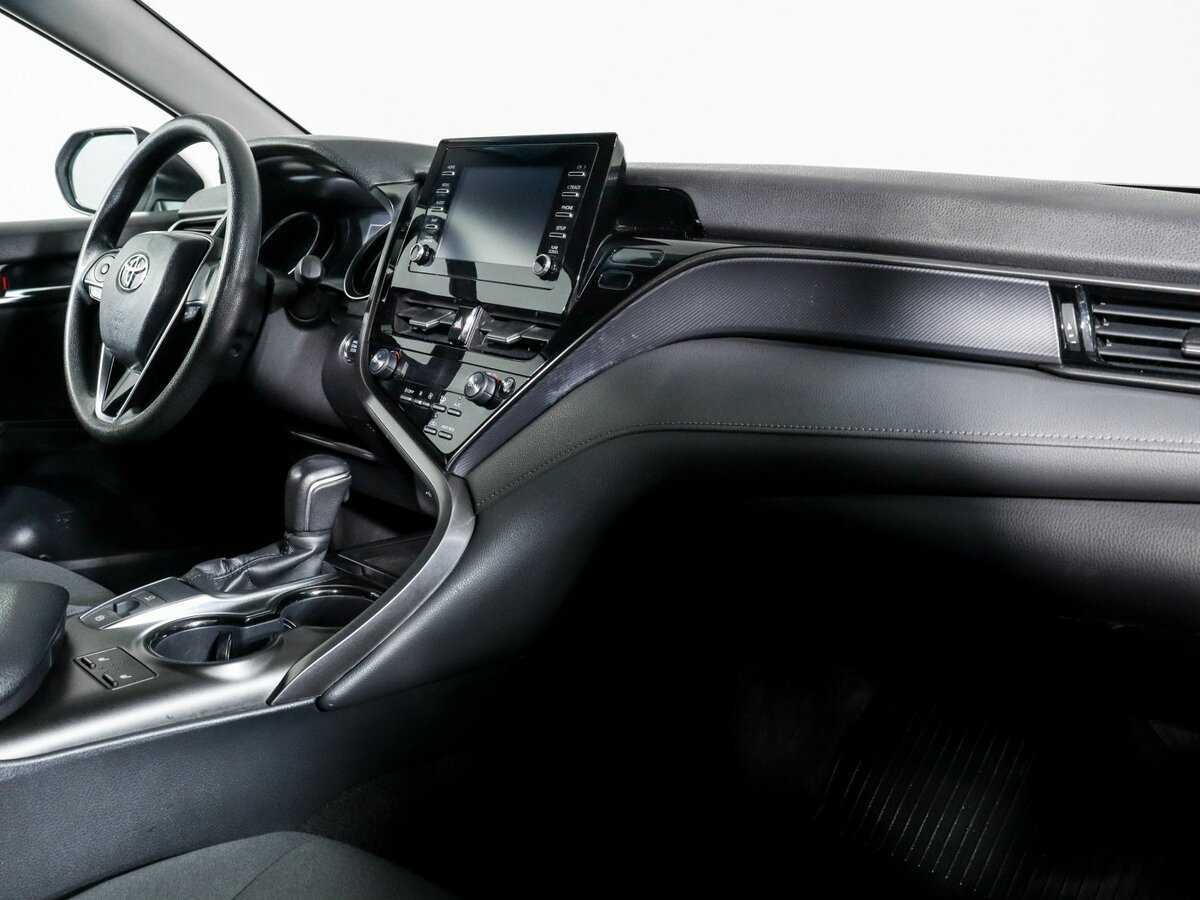 Б/У Тойота Камри 2021 года. Фото: #5