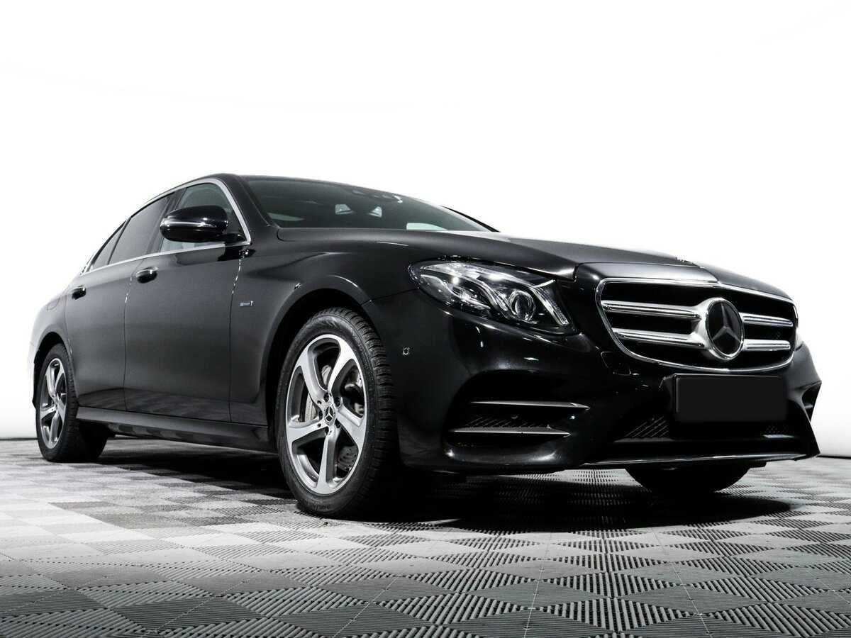 Б/У Мерседес-Бенц Е-Класс 2018 года. Фото: #15