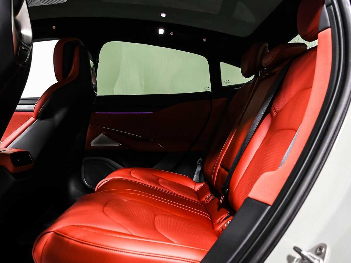 Б/У Сяоми СУ7 2024 года. Фото: #12