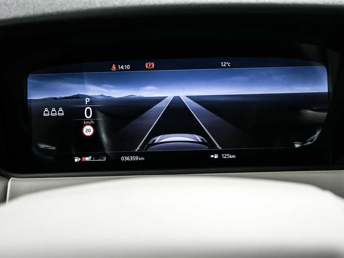 Б/У Лэнд Ровер Рэнж Ровер Велар 2020 года. Фото: #9