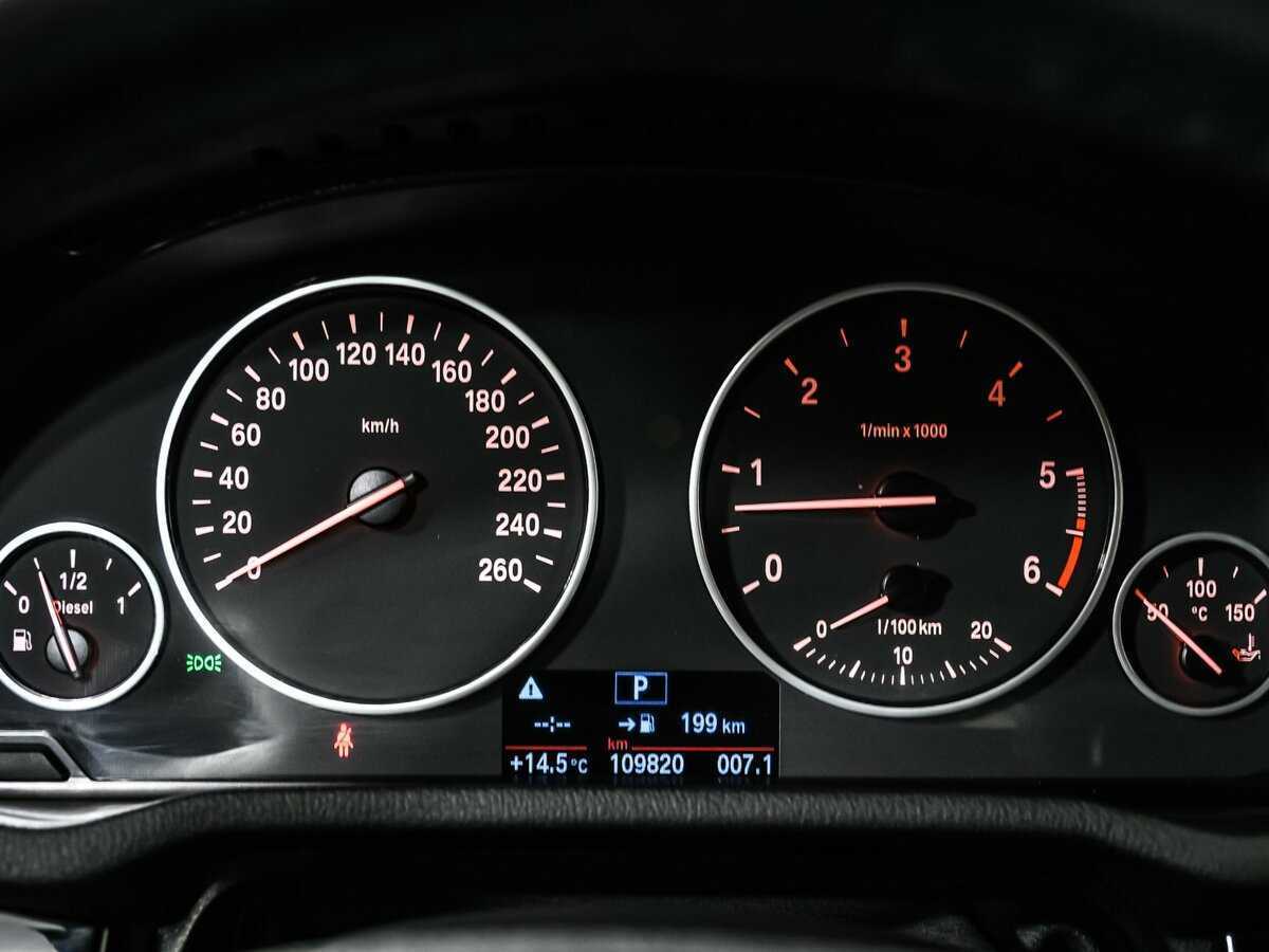 Б/У БМВ Икс3 2015 года. Фото: #9