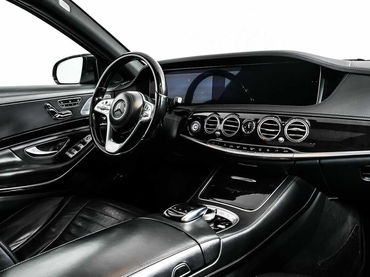 Б/У Мерседес-Бенц С-Класс 2018 года. Фото: #8