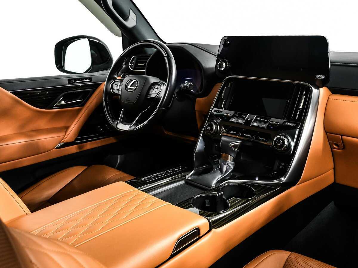 Б/У Лексус Л-Икс 2023 года. Фото: #8