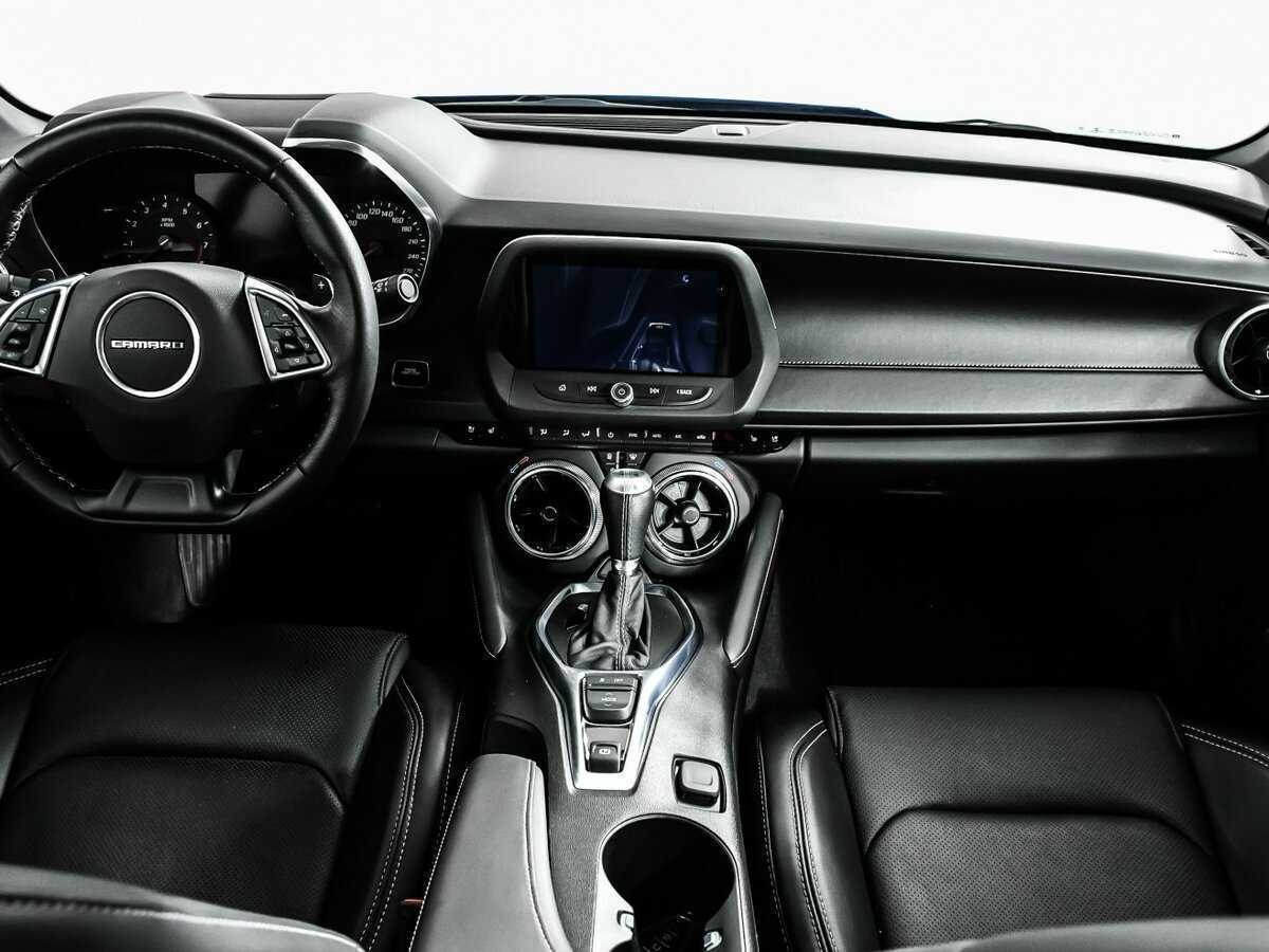 Б/У Шевроле Камаро 2018 года. Фото: #10