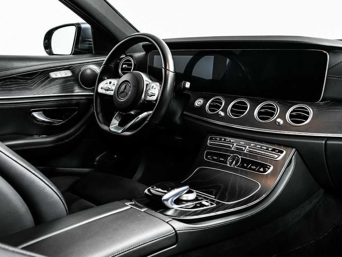 Б/У Мерседес-Бенц Е-Класс 2018 года. Фото: #8