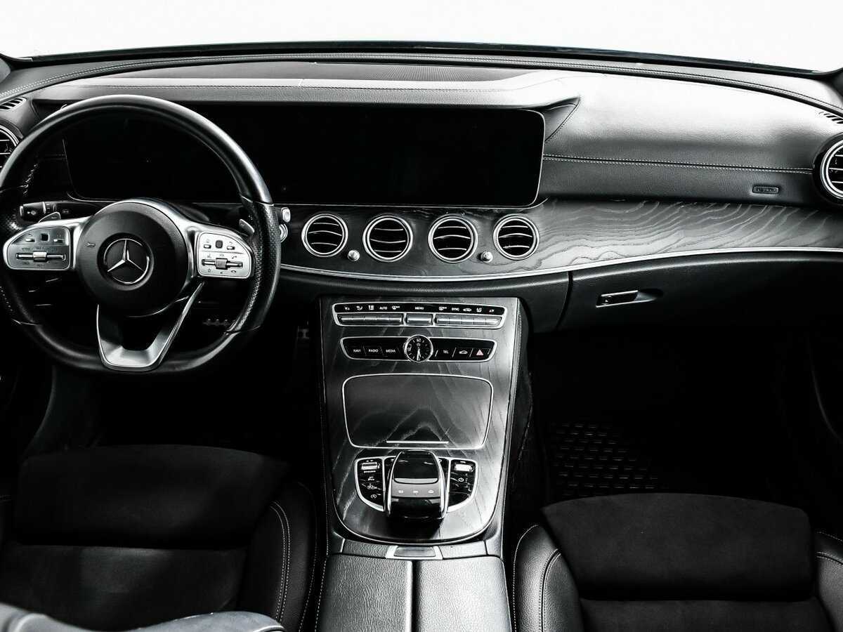 Б/У Мерседес-Бенц Е-Класс 2018 года. Фото: #10