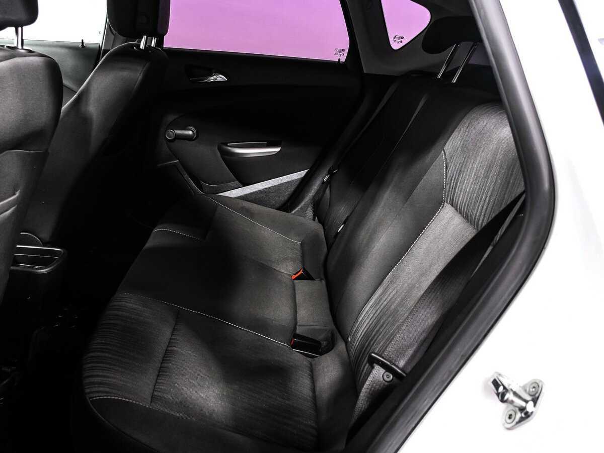 Б/У Опель Астра 2011 года. Фото: #12