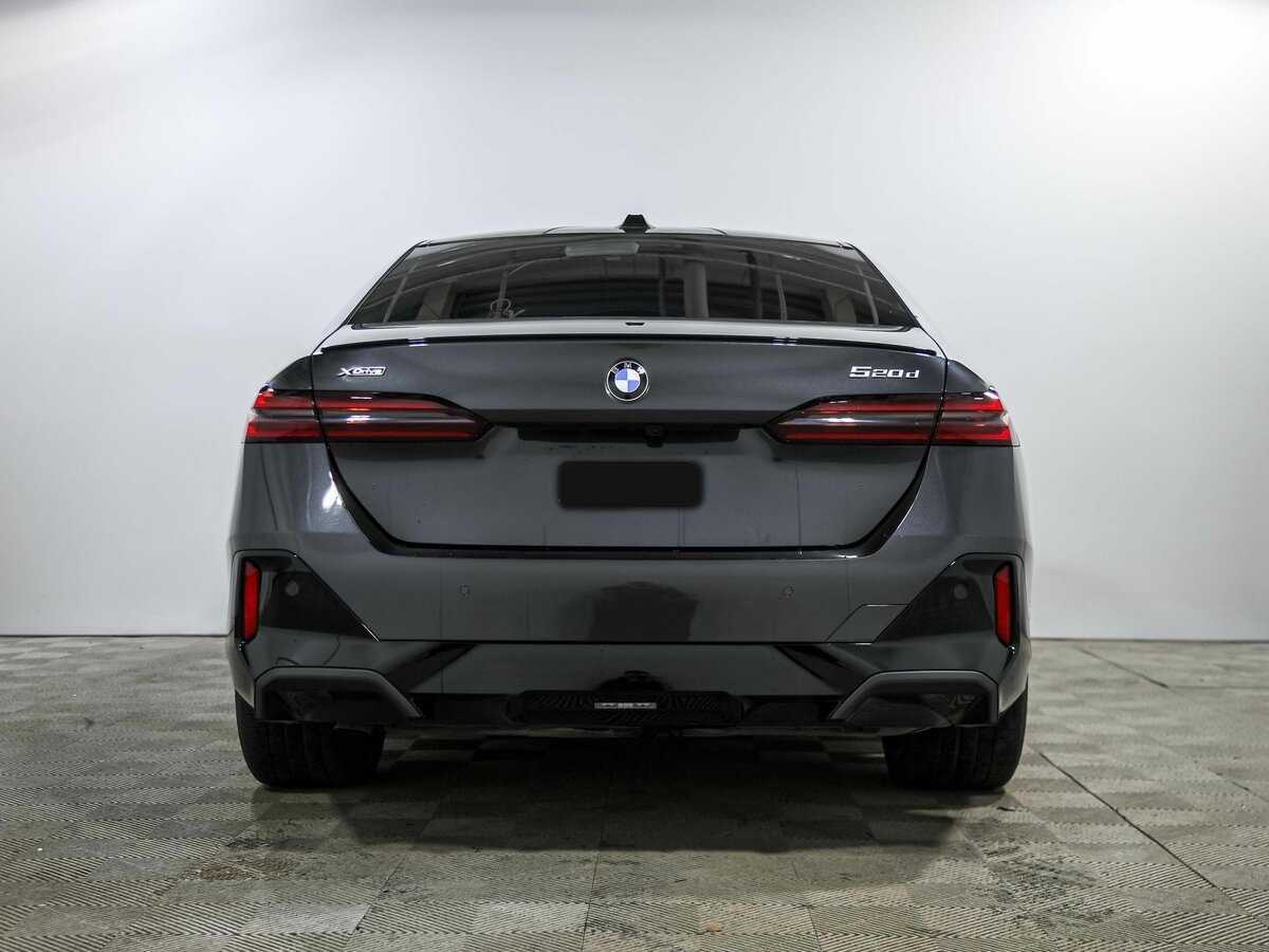 Б/У БМВ 5 серии 2024 года. Фото: #4