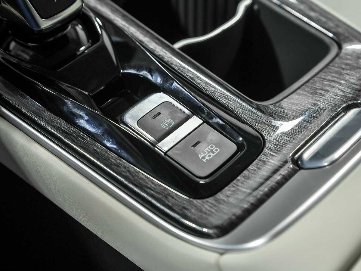 Б/У Дунфэн Шин Макс 2023 года. Фото: #18