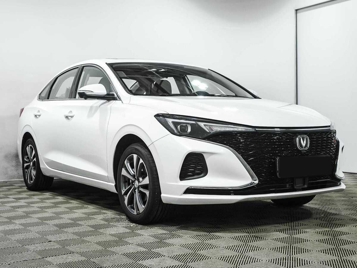 Б/У Чанган Еадо Плюс 2024 года. Фото: #2