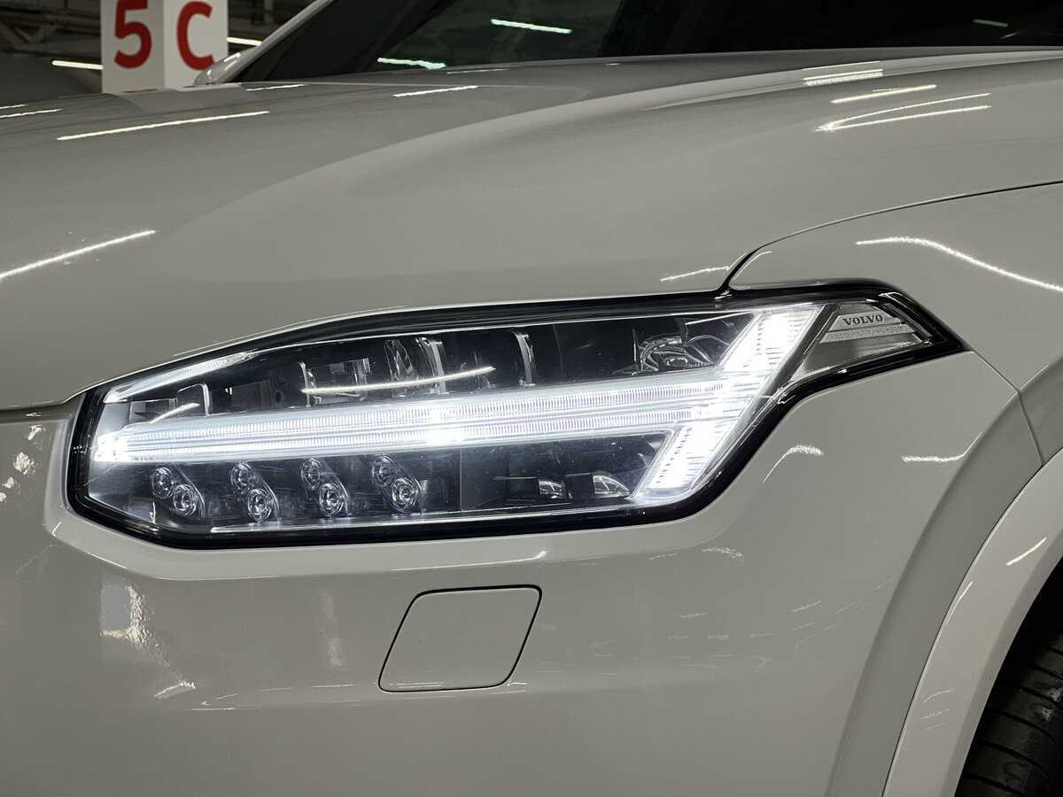 Б/У Вольво ИксЦ90 2020 года. Фото: #16