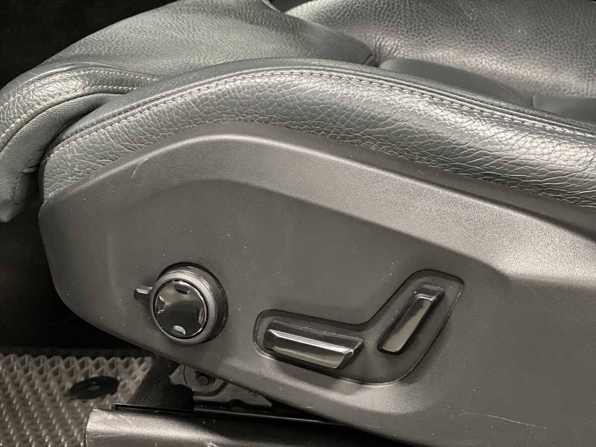 Б/У Вольво ИксЦ90 2020 года. Фото: #23