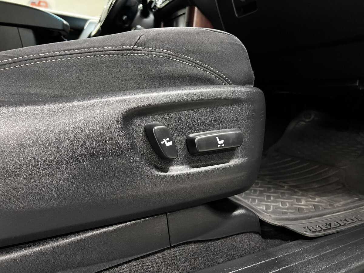 Б/У Тойота Лэнд Крузер Прадо 2014 года. Фото: #21