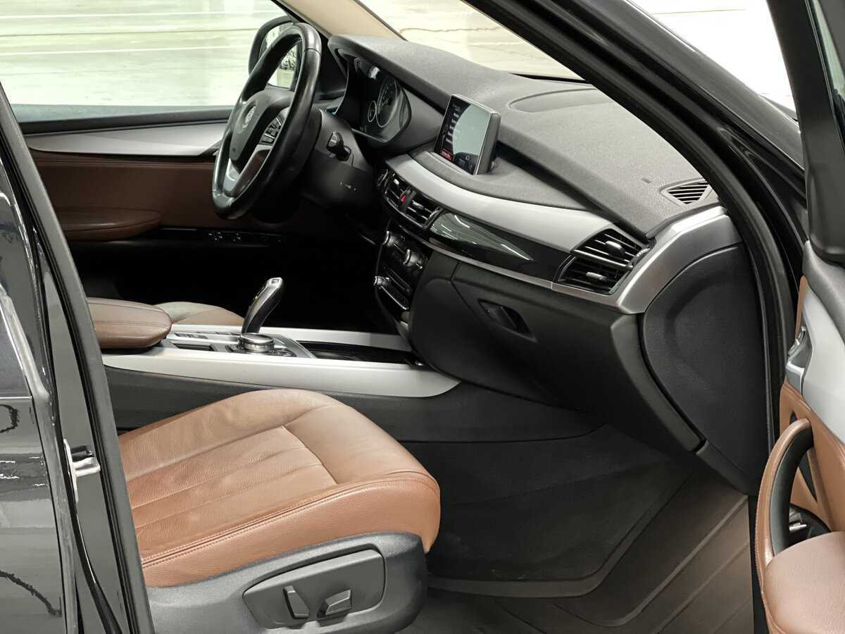 Б/У БМВ Икс5 2016 года. Фото: #10