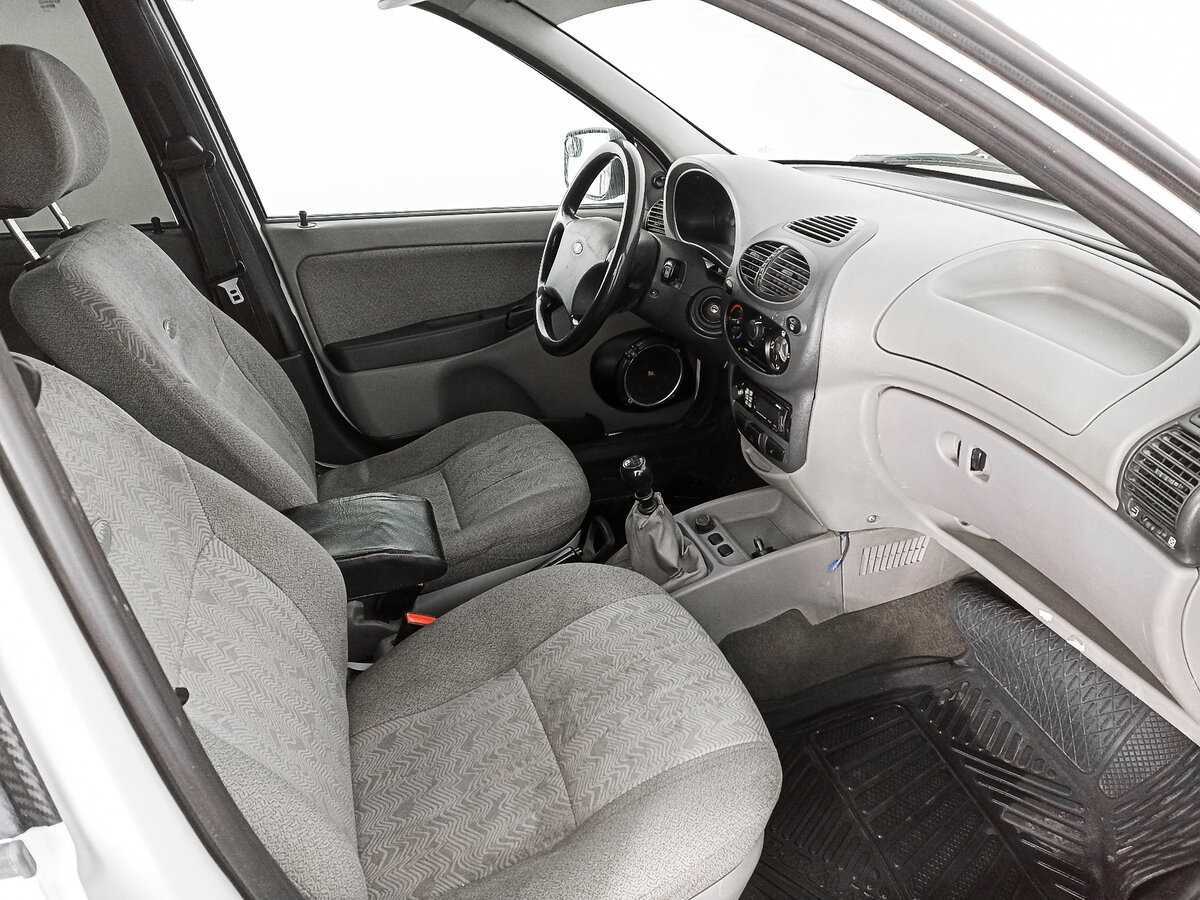 Б/У Лада (ВАЗ) Калина 2011 года. Фото: #10