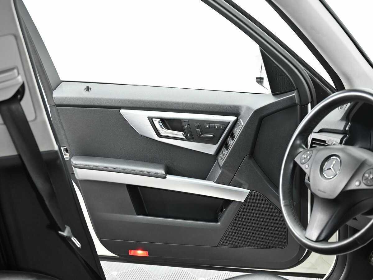 Б/У Мерседес-Бенц ГЛК-Класс 2009 года. Фото: #4