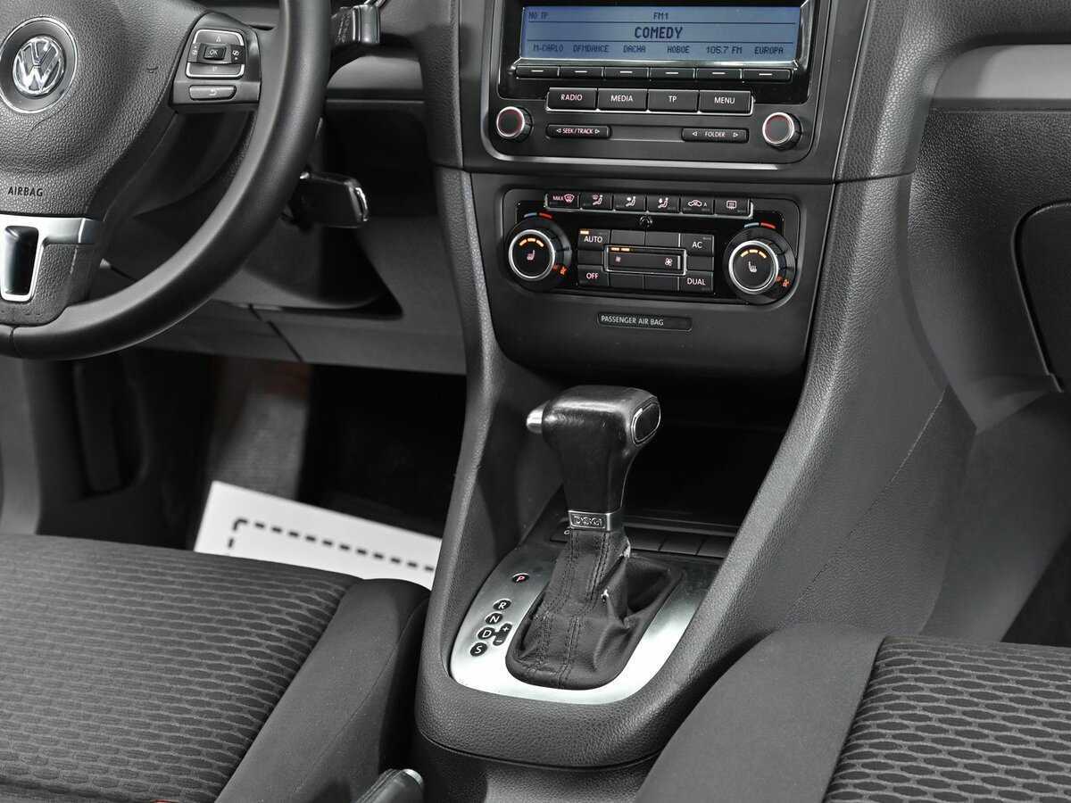 Б/У Фольксваген Гольф 2010 года. Фото: #7