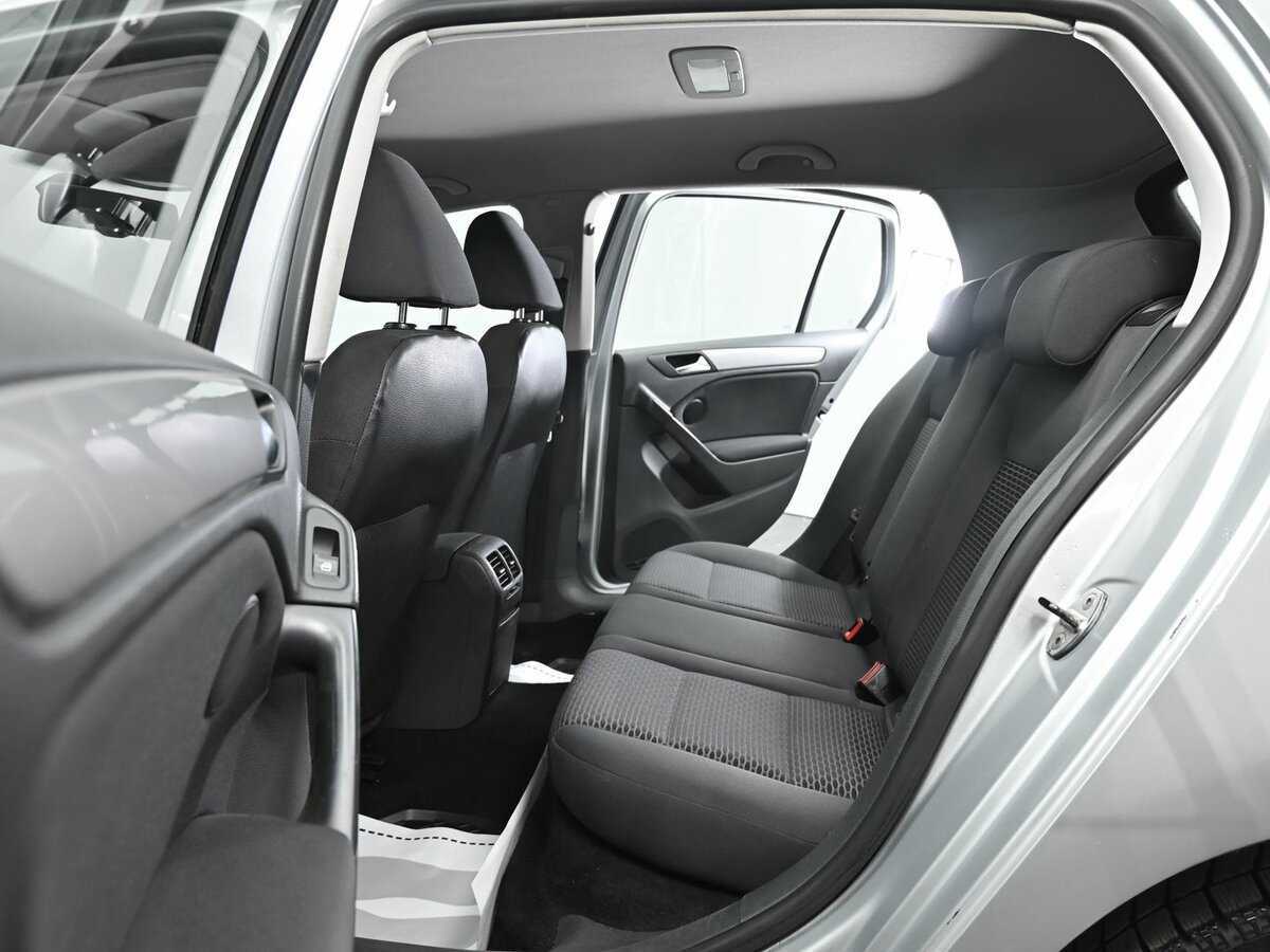 Б/У Фольксваген Гольф 2010 года. Фото: #12