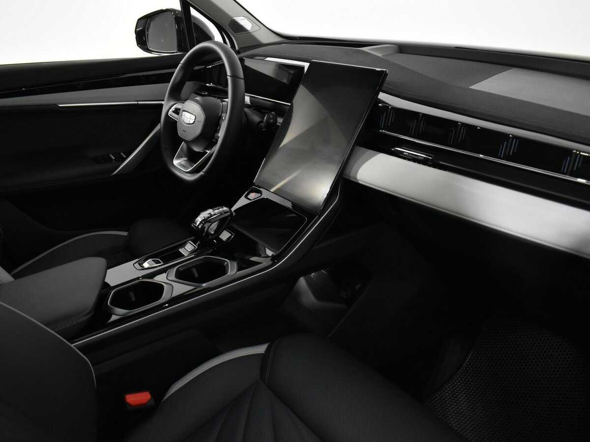 Б/У Джили Атлас 2024 года. Фото: #9