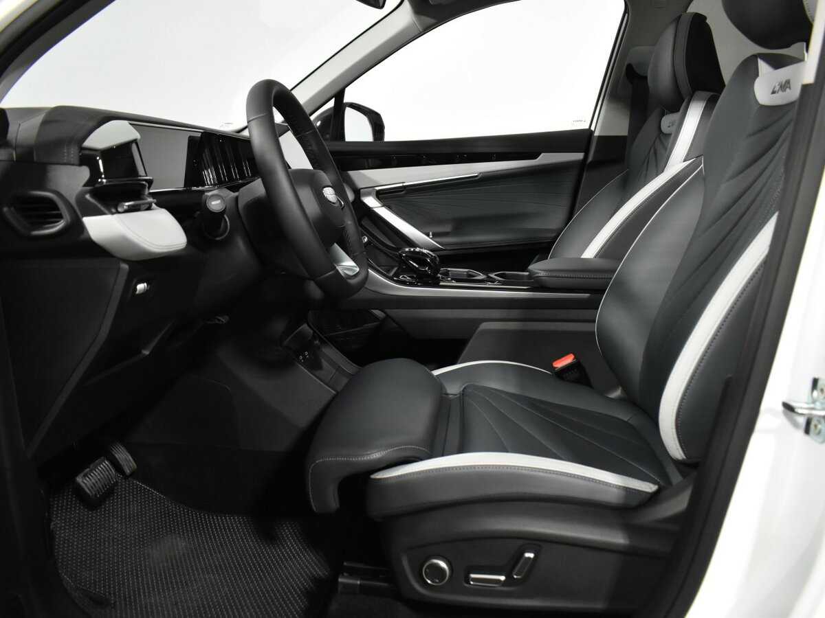 Б/У Джили Атлас 2024 года. Фото: #18