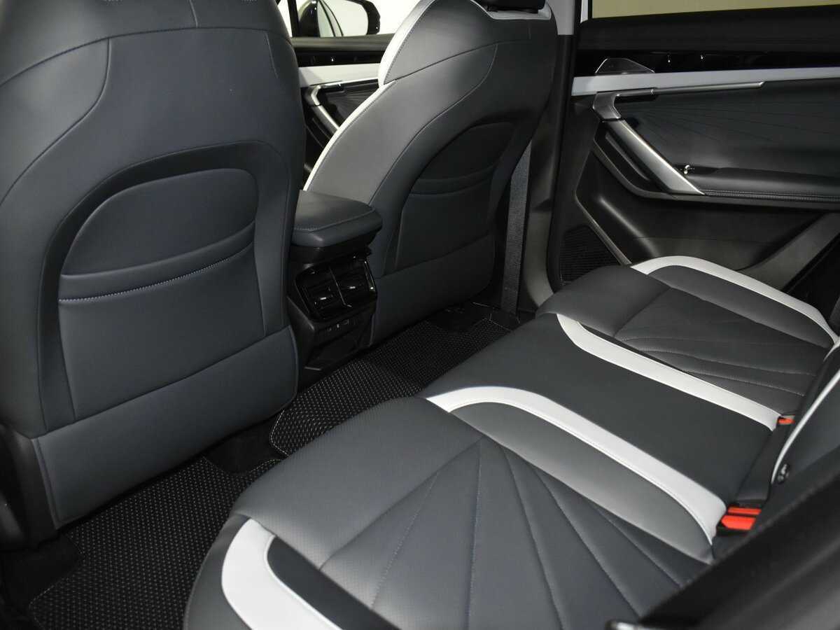 Б/У Джили Атлас 2024 года. Фото: #22