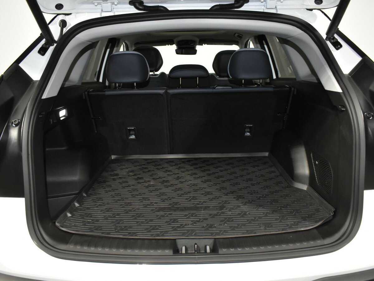 Б/У Джили Атлас 2024 года. Фото: #24