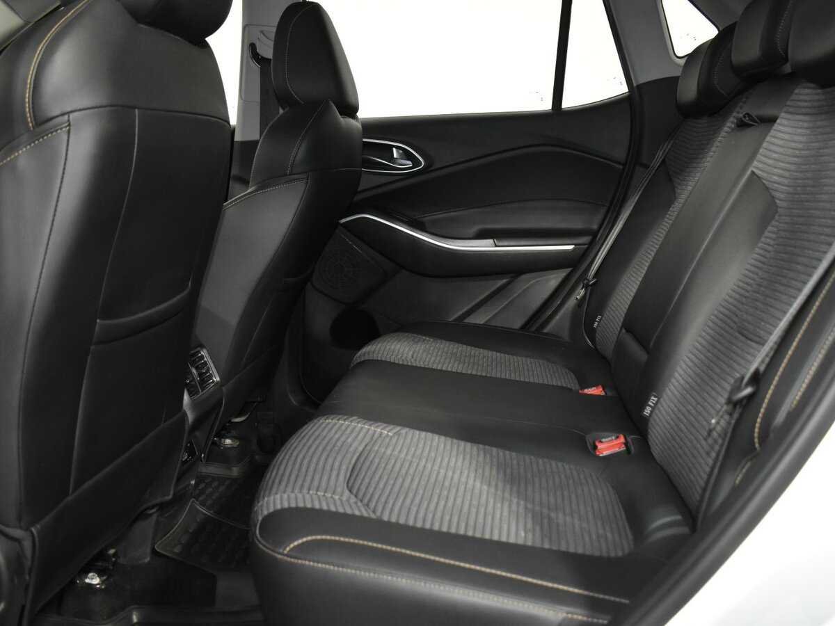 Б/У Москвич 3 2023 года. Фото: #18