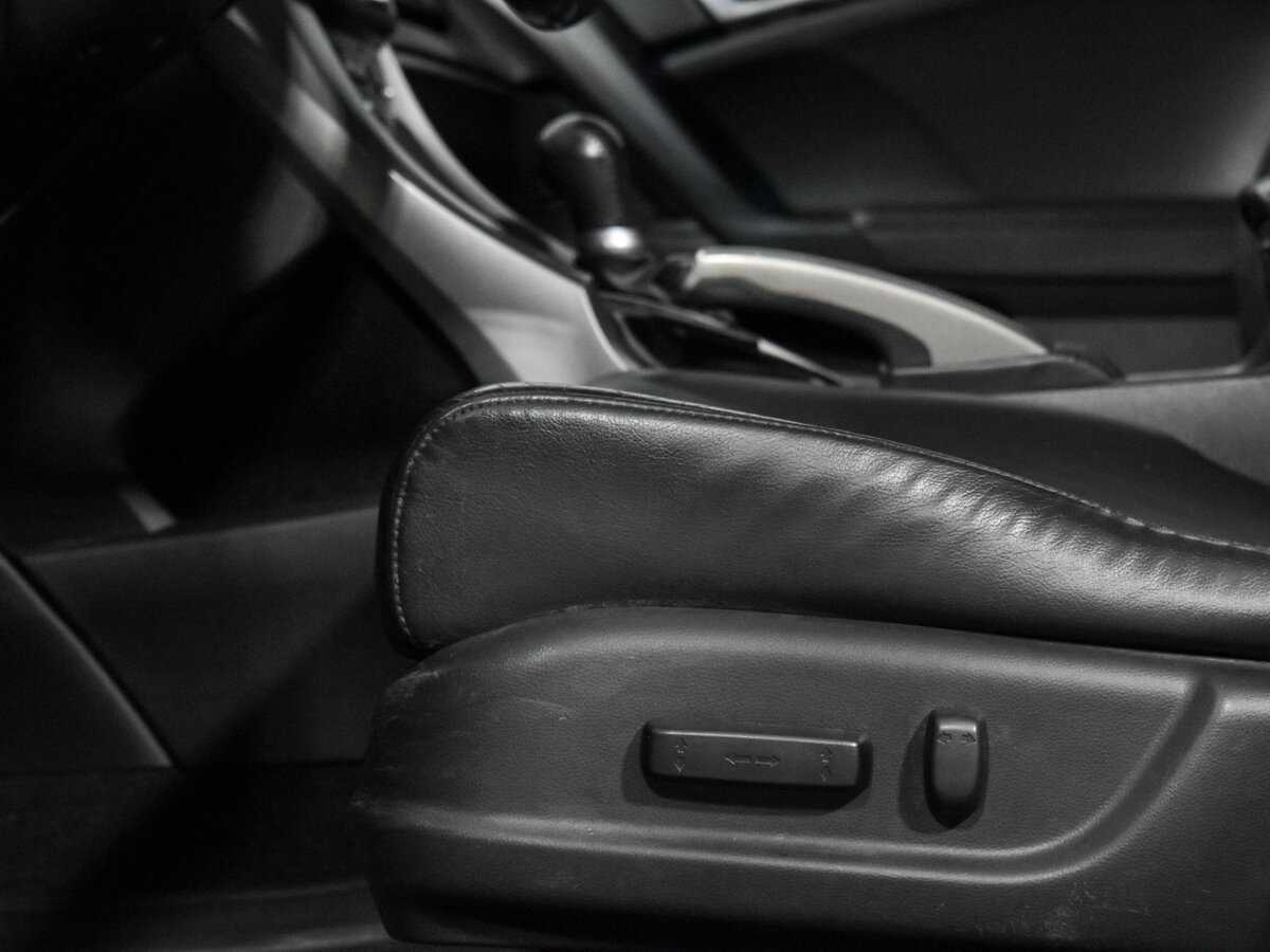 Б/У Хонда Аккорд 2008 года. Фото: #7