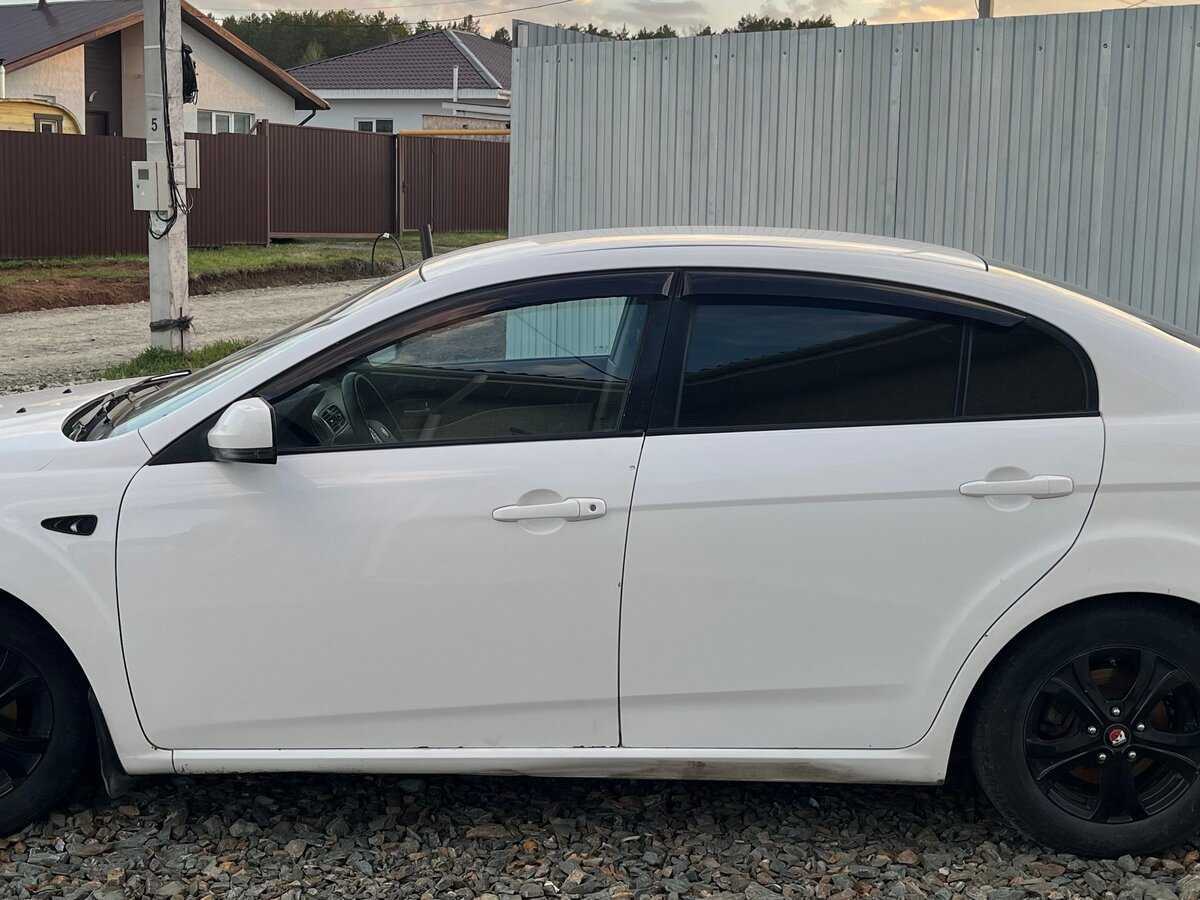 Б/У ФАВ Besturn B50 2012 года. Фото: #2