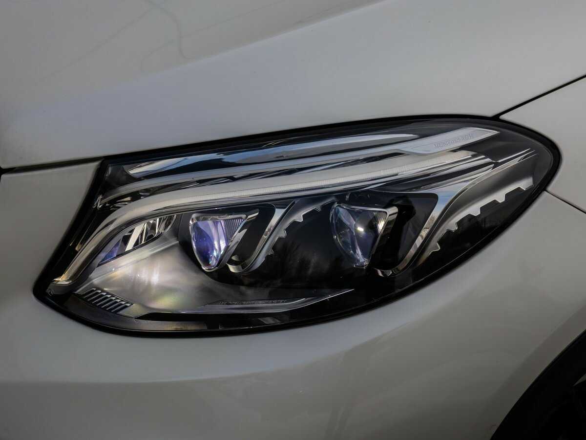 Б/У Мерседес-Бенц ГЛЕ Купе 2015 года. Фото: #2