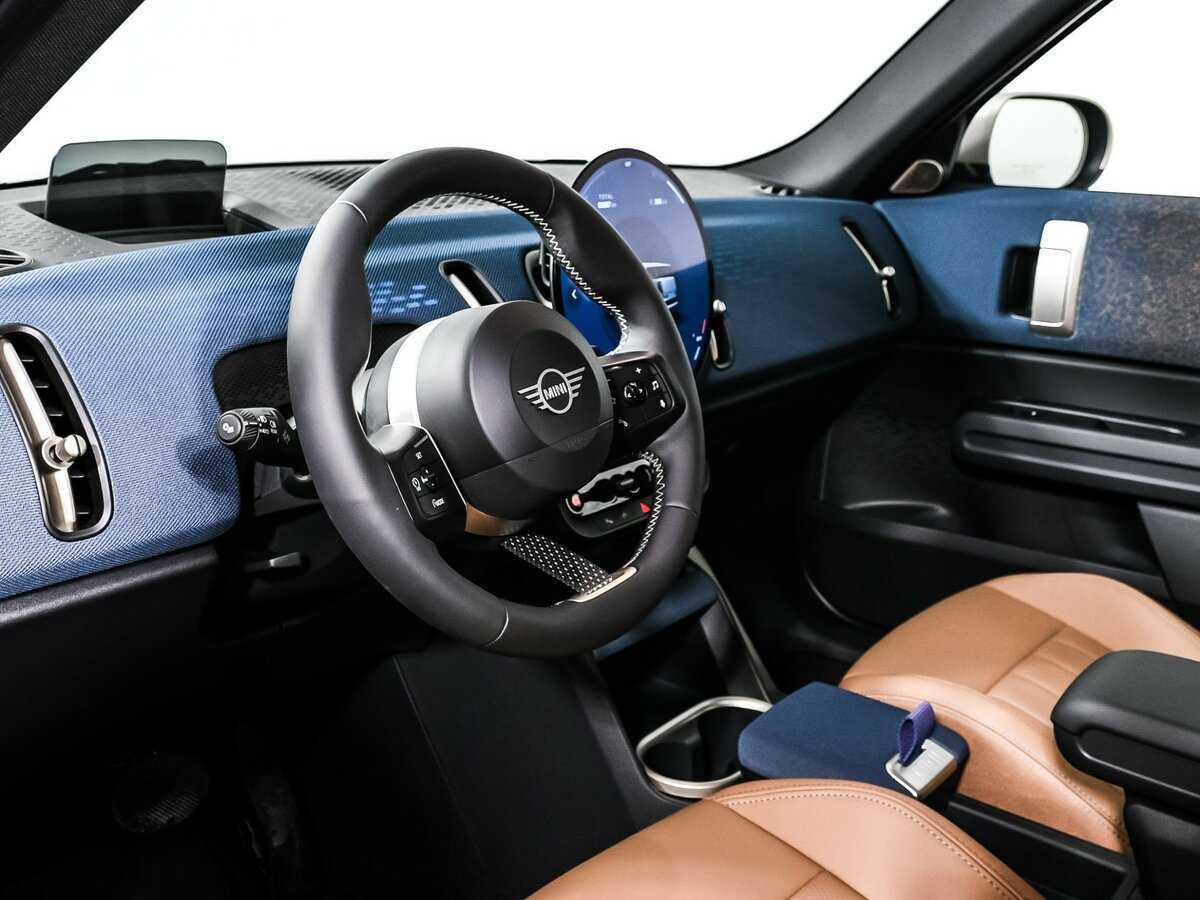 Б/У Мини Каунтримэн 2024 года. Фото: #11