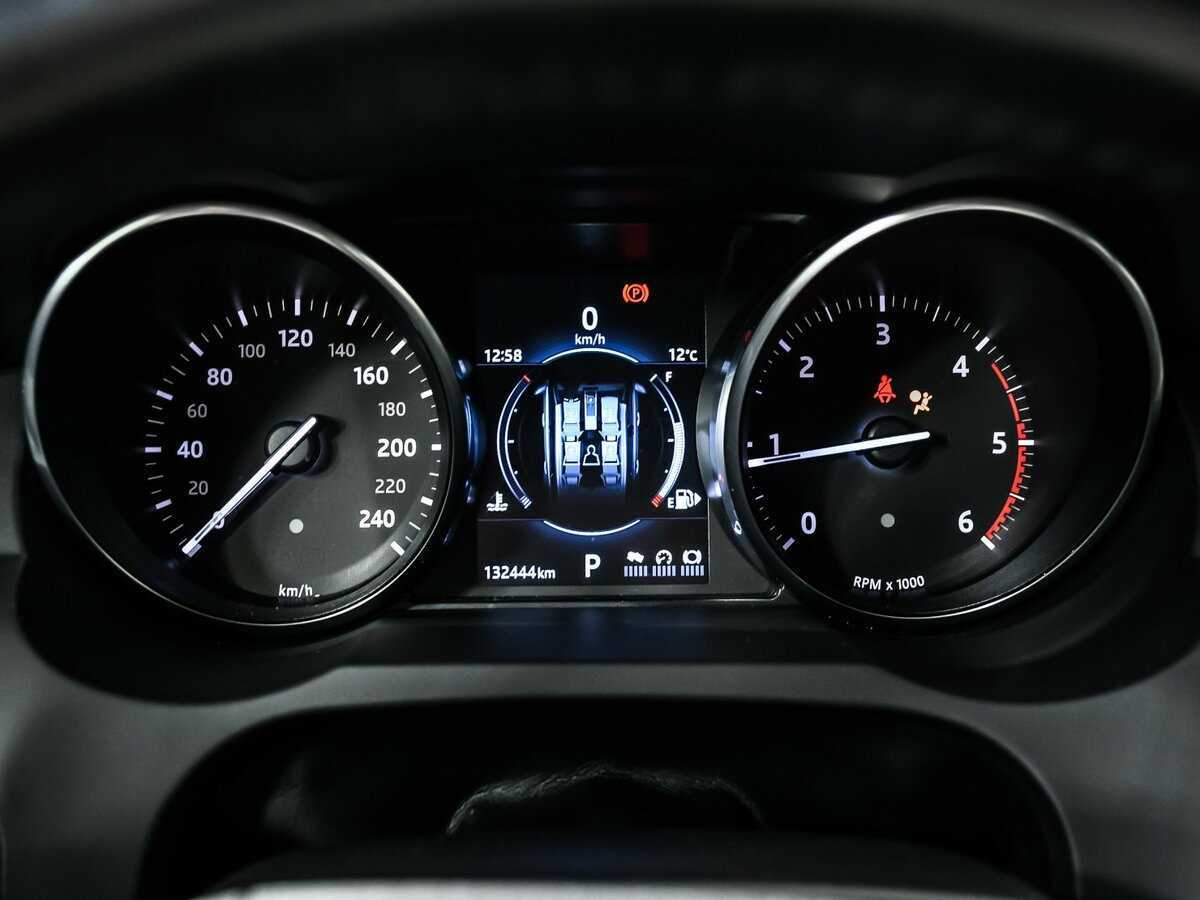 Б/У Лэнд Ровер Рэнж Ровер Эвок 2016 года. Фото: #9