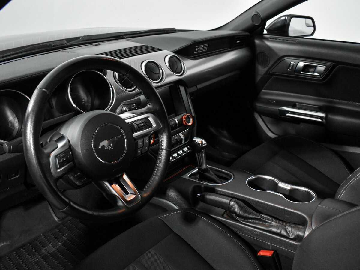 Б/У Форд Мустанг 2019 года. Фото: #6