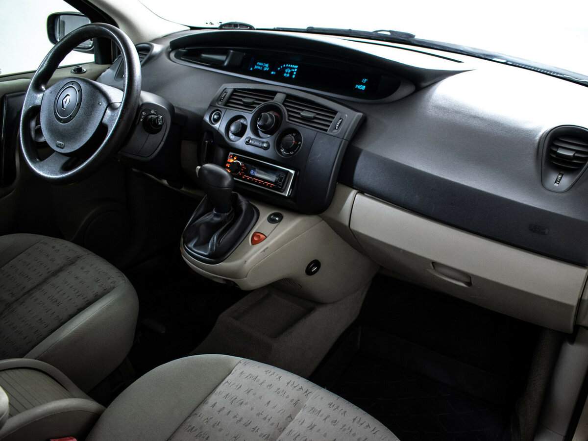 Б/У Рено Сценик 2006 года. Фото: #4