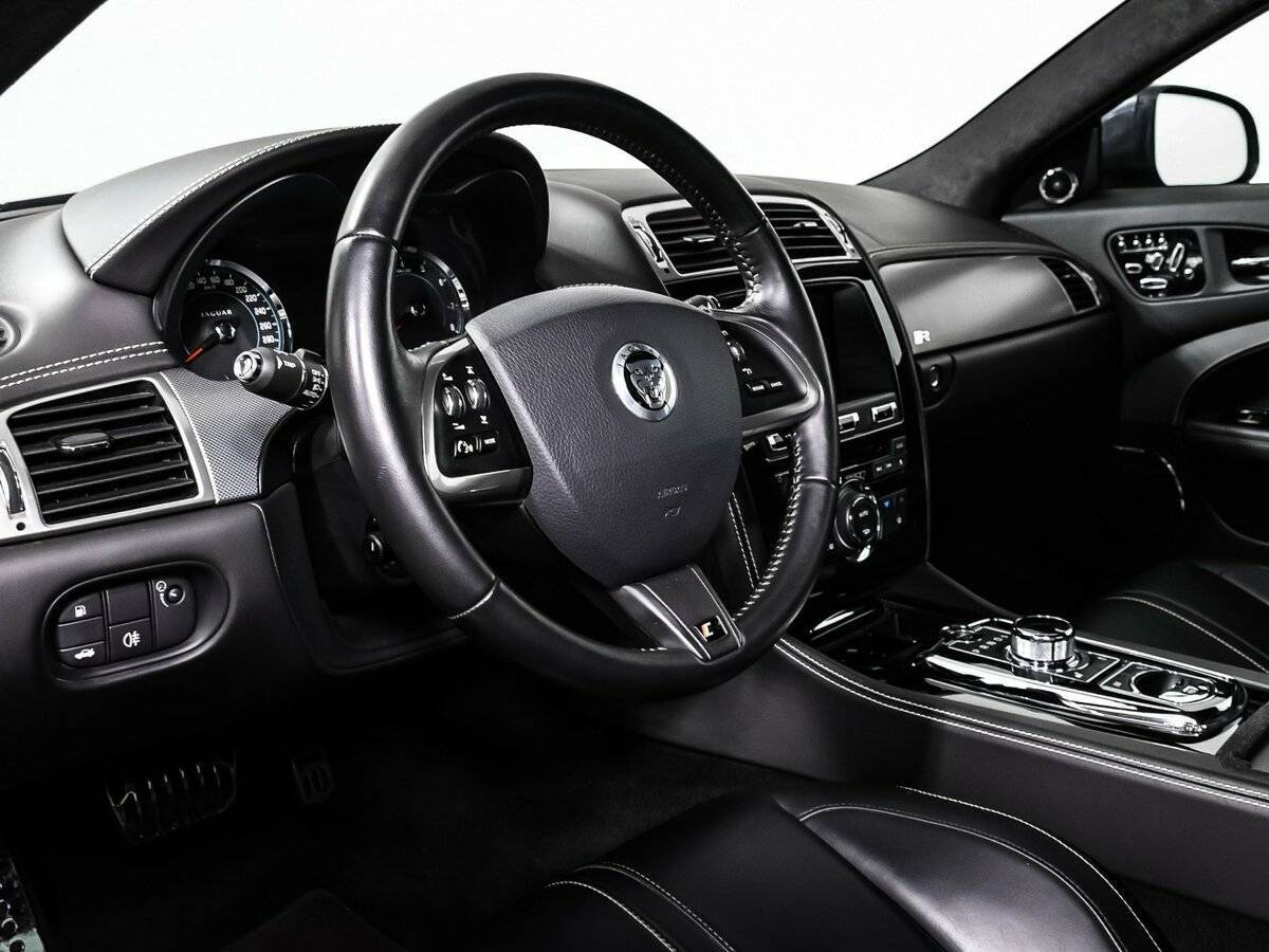 Б/У Ягуар XKR 2012 года. Фото: #11