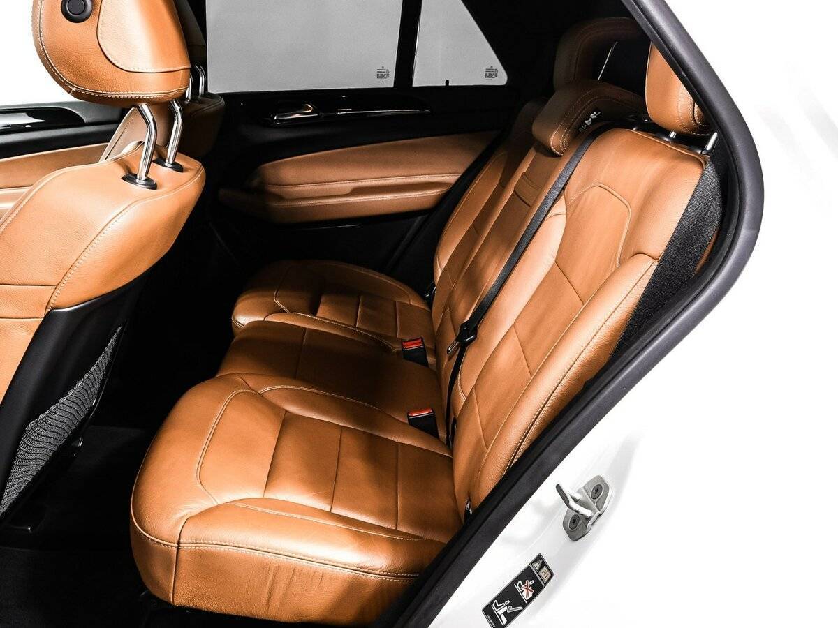 Б/У Мерседес-Бенц ГЛЕ 2015 года. Фото: #12