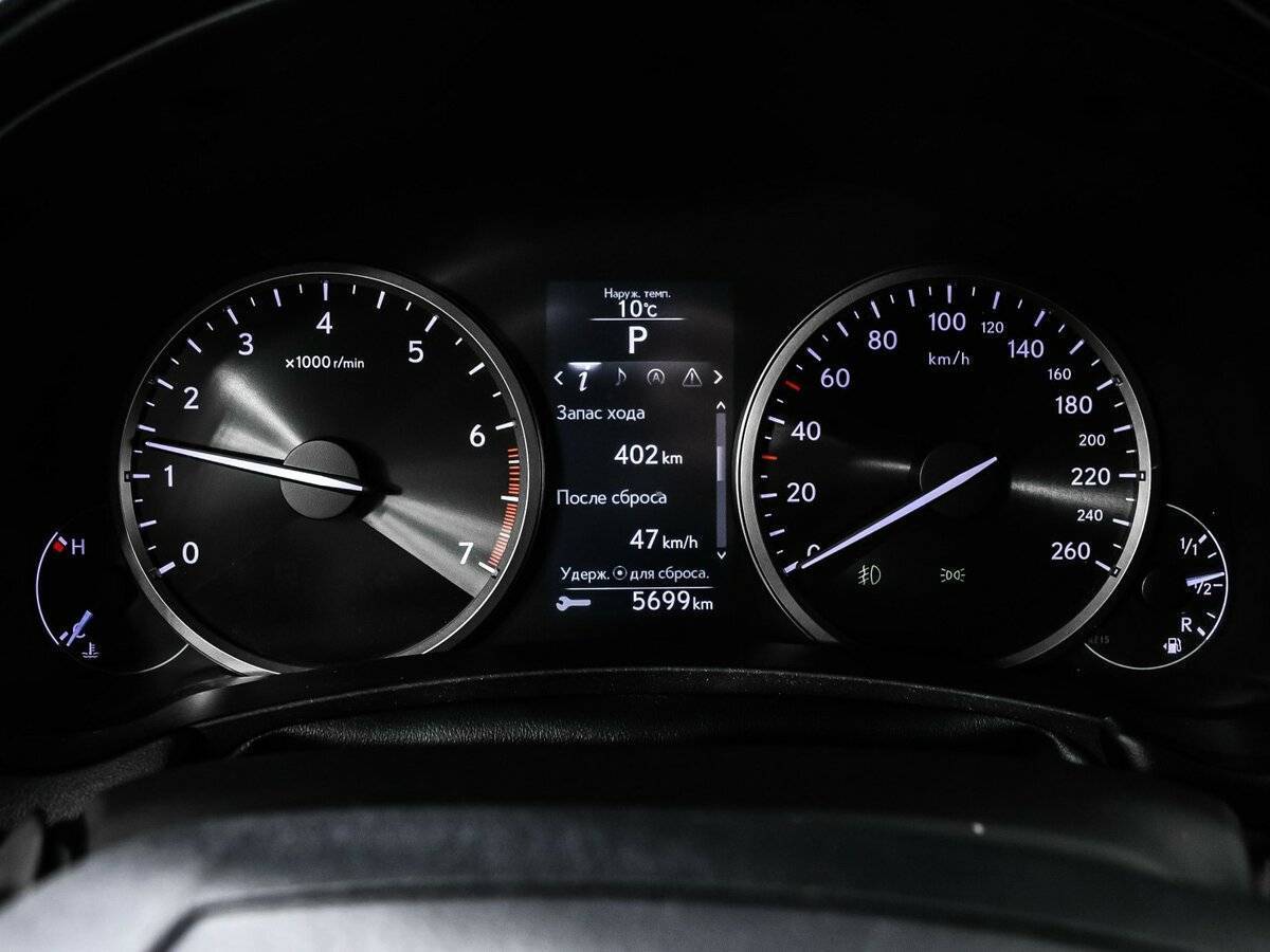 Б/У Лексус Н-Икс 2016 года. Фото: #9